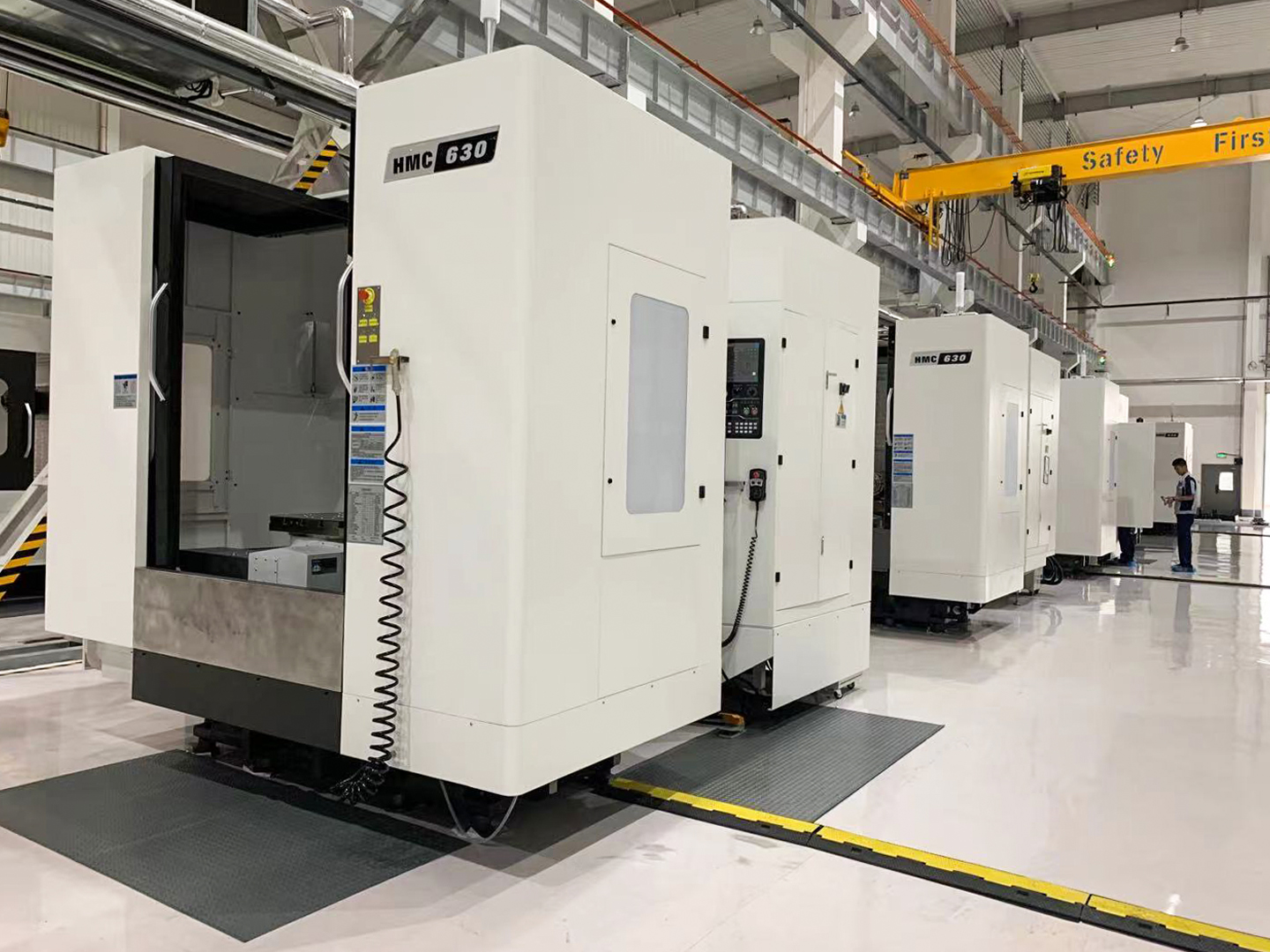 The difference and connection between vertical machining center and horizontal machining center