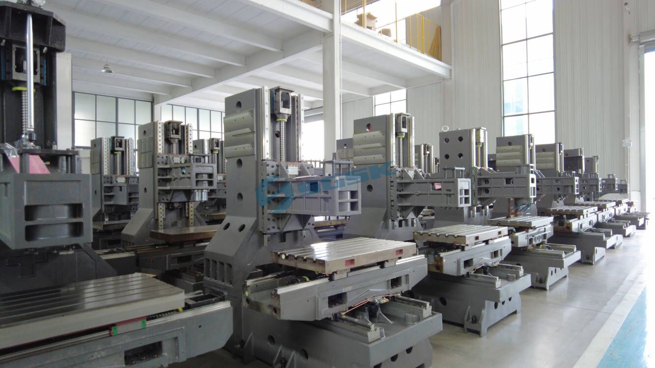 Do you know why the tool magazine in a vertical machining center might get stuck?