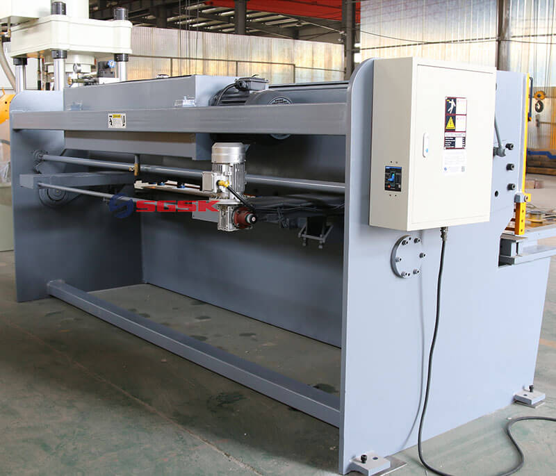 hydraulic sheet shearing machine