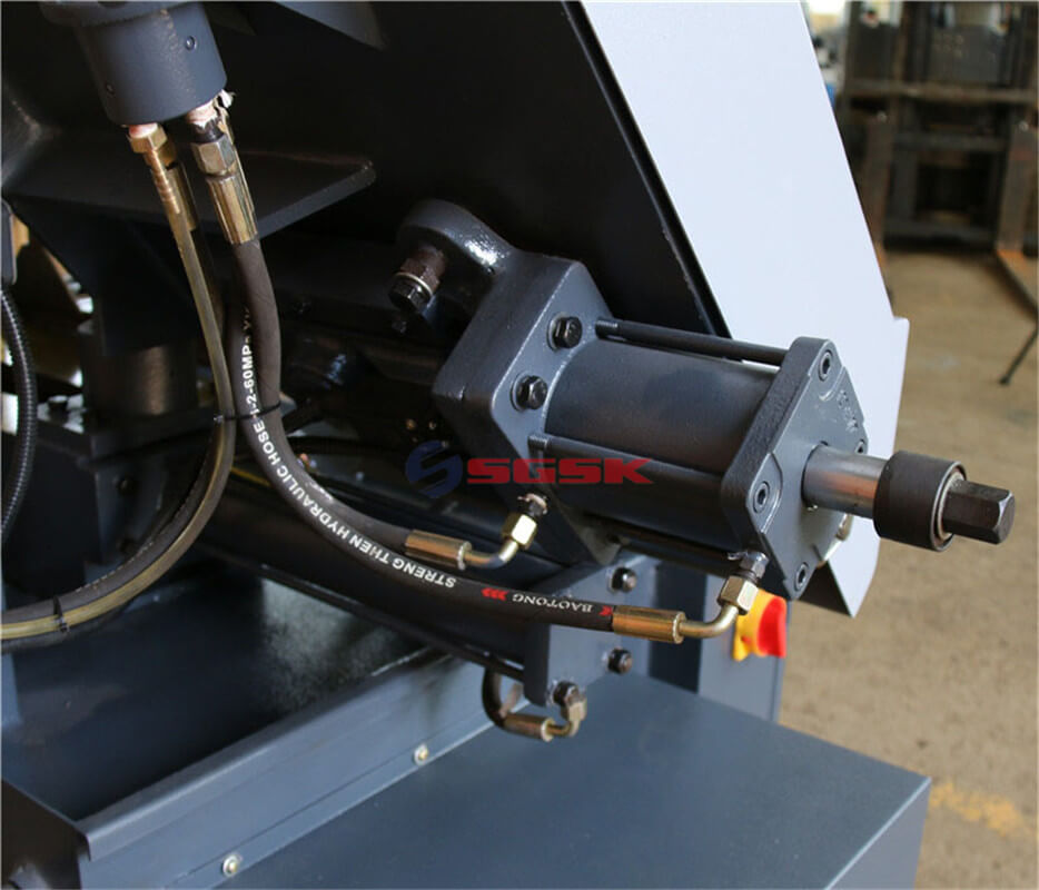 belt saw machine