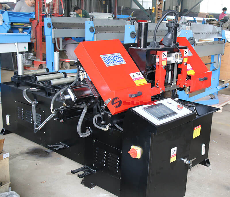 metal band sawing machine