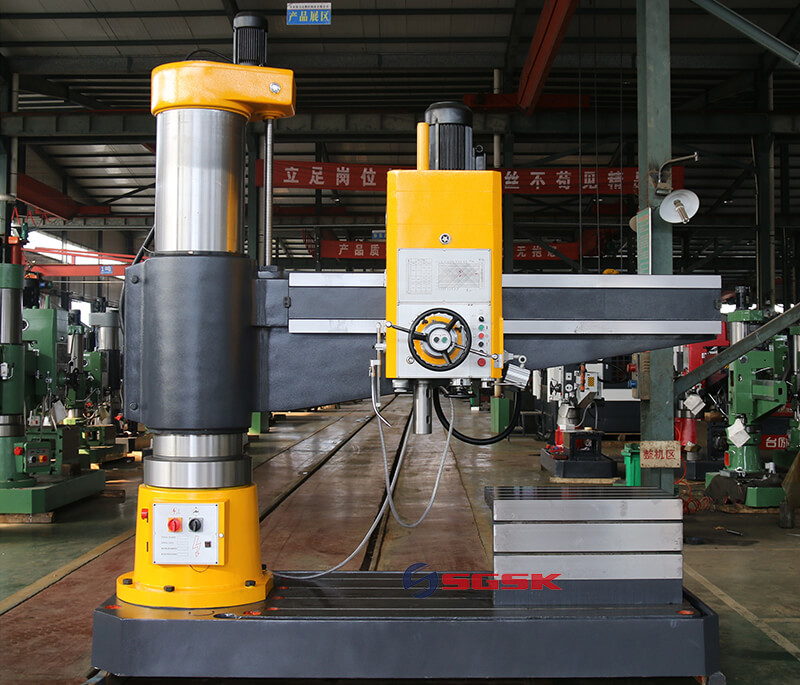 radial drilling machine