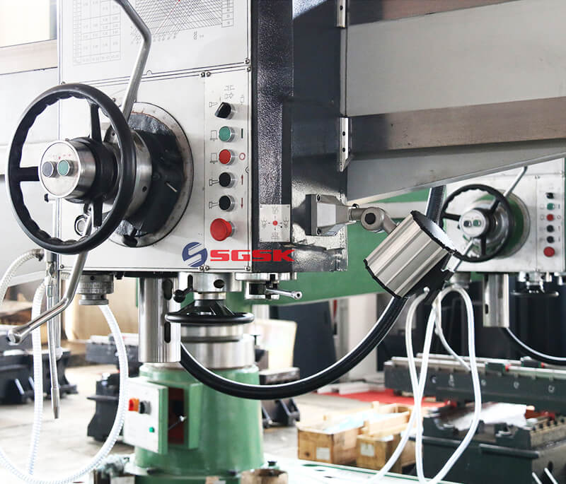 hydrauli radial drilling machine