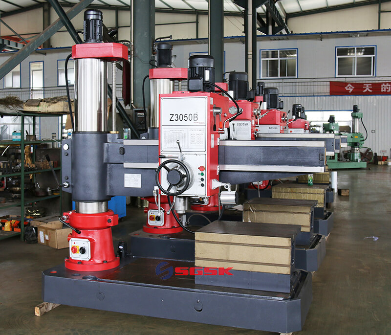 radial drilling machine