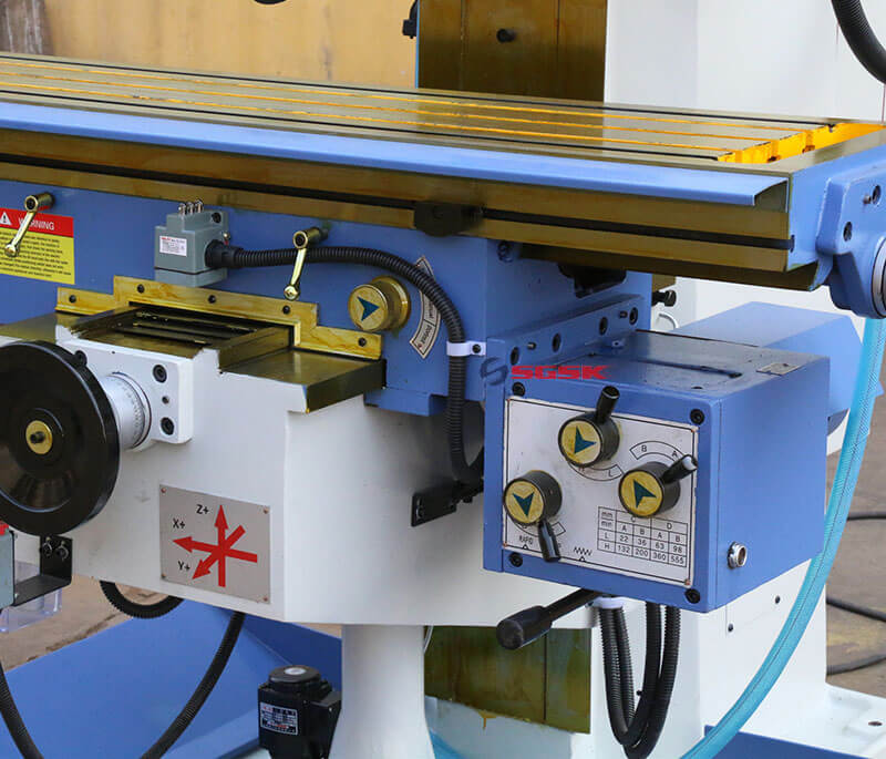 manual milling machine