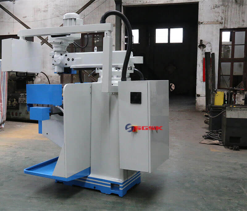 universal milling machine