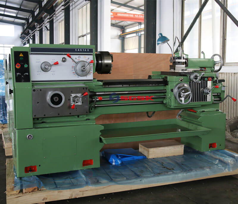 horizontal lathe machine