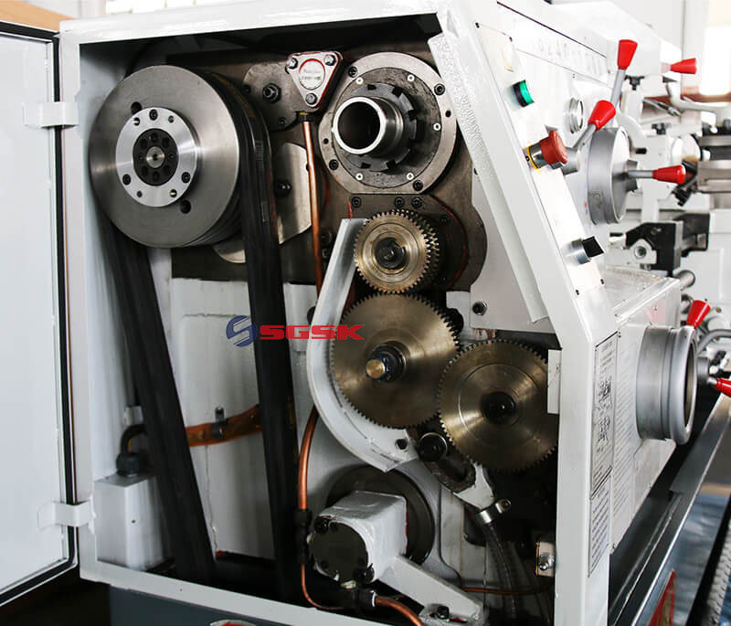 universal lathe