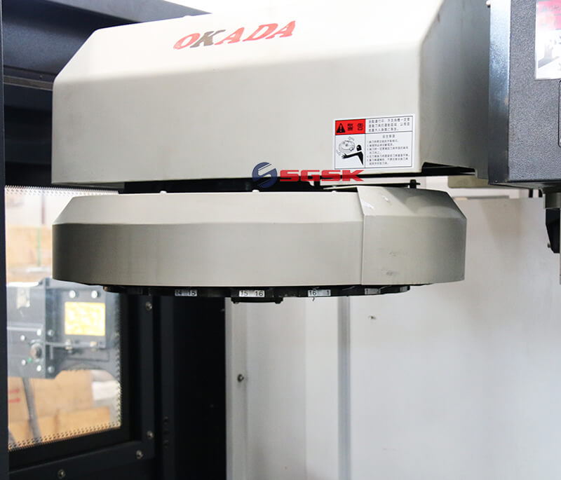  XH1050 Vertical Machining Center