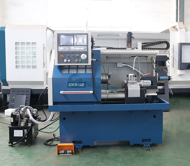 Flat Bed CNC Lathe Machine CK6132/500