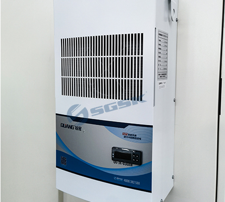 VMC1050 Vertical Machining Center