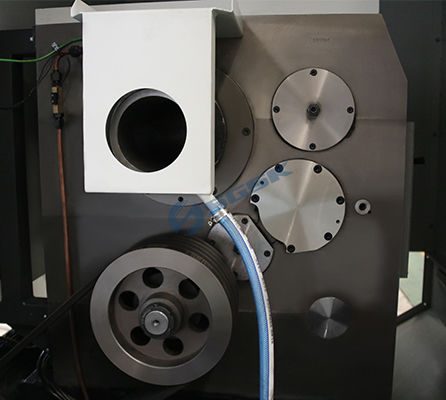 CK61100L CK61125L Heavy Duty CNC Lathe Machine Metal Processing