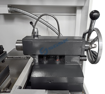 CK6136V CNC Lathe Machine Lightweight production workpieces