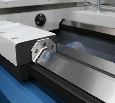 CK6152E Heavy Duty CNC Lathe Machine High Quality check